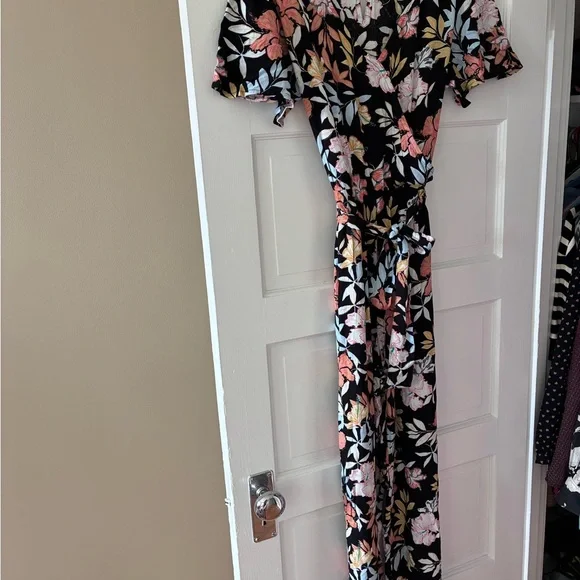 Roxy | Dresses | Roxy Black Floral Maxi Dress | Poshmark